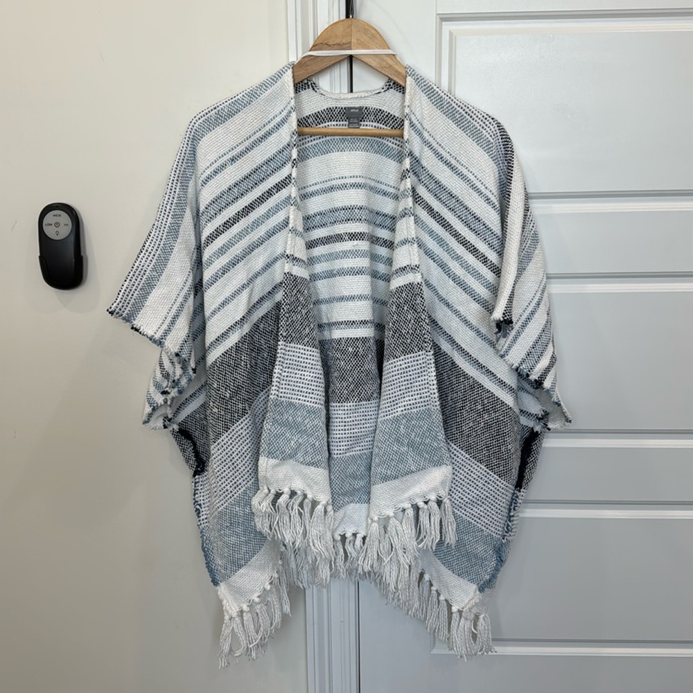 NEW Aerie Poncho Style Open Front Fringe Knit Sweater Top White & Blue